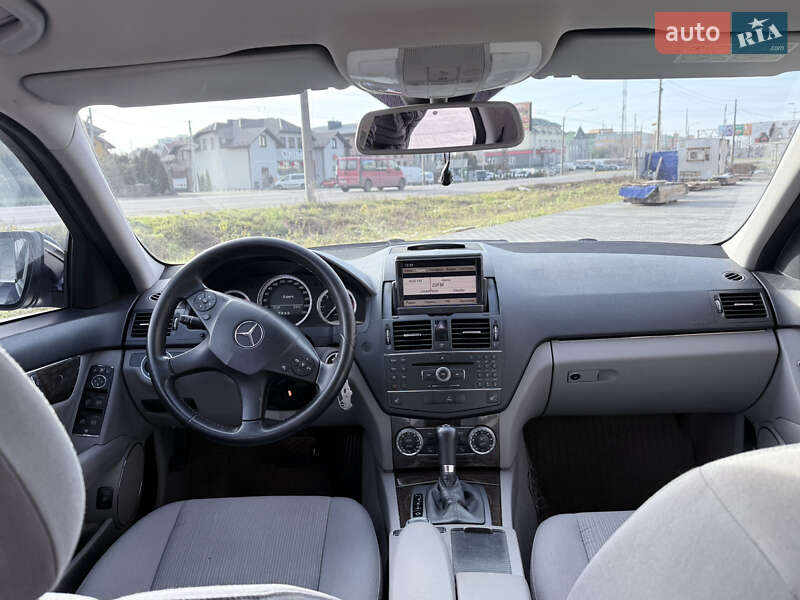 Седан Mercedes-Benz C-Class 2008 в Луцке