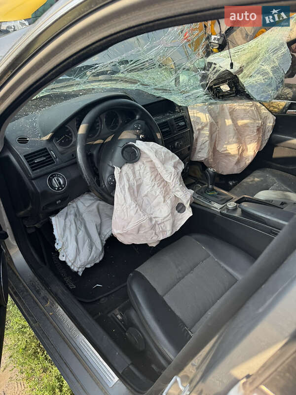 Седан Mercedes-Benz C-Class 2008 в Умани фото 8 Седан Mercedes-Benz C-Class 2008 в Умани