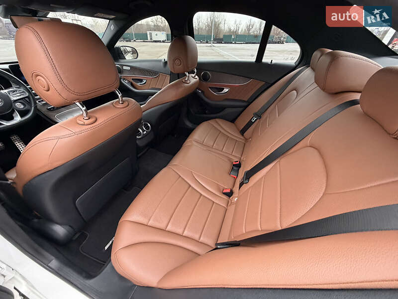 Седан Mercedes-Benz C-Class 2018 в Киеве фото 26 Седан Mercedes-Benz C-Class 2018 в Киеве