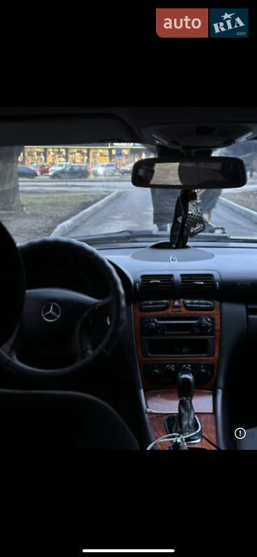Седан Mercedes-Benz C-Class 2002 в Кропивницькому