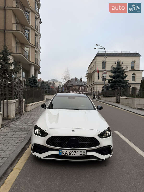 Mercedes-Benz C-Class 2021