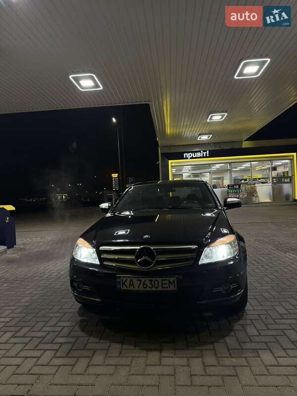 Седан Mercedes-Benz C-Class 2007 в Киеве