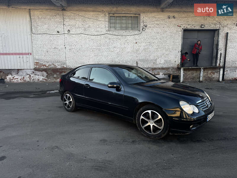 Купе Mercedes-Benz C-Class 2003 в Львове