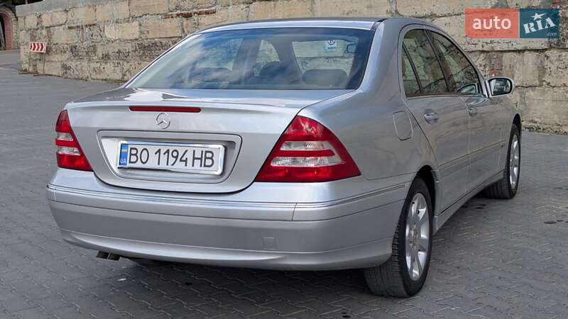 Седан Mercedes-Benz C-Class 2004 в Тернополе