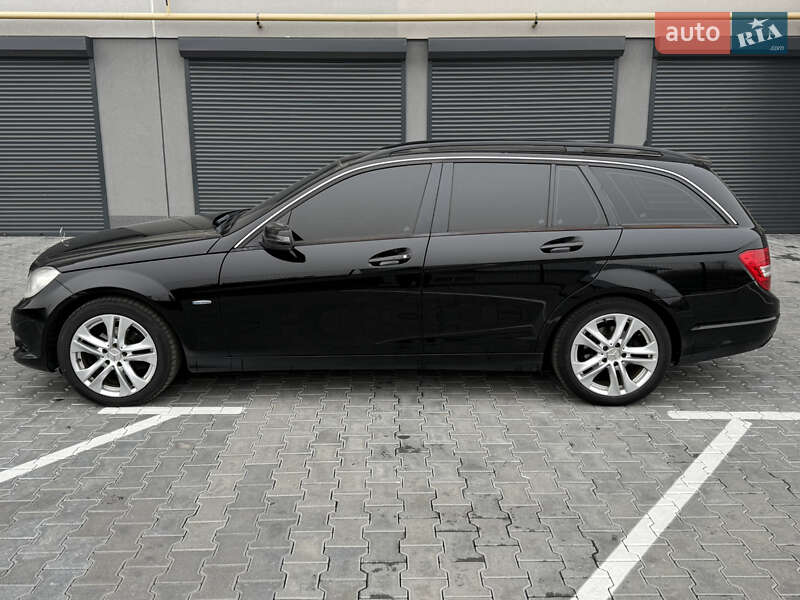 Универсал Mercedes-Benz C-Class 2012 в Хмельницком