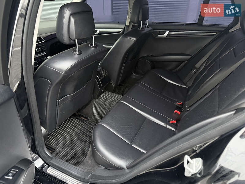 Универсал Mercedes-Benz C-Class 2012 в Хмельницком