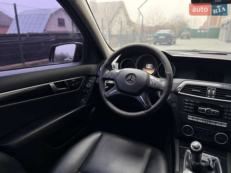 Универсал Mercedes-Benz C-Class 2012 в Хмельницком
