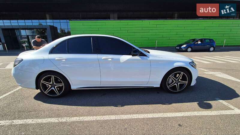 Седан Mercedes-Benz C-Class 2015 в Киеве