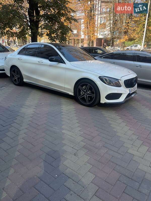 Седан Mercedes-Benz C-Class 2015 в Киеве