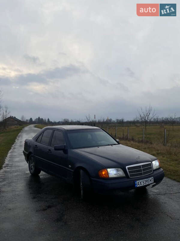 Mercedes-Benz C-Class 1994