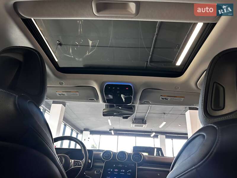 Седан Mercedes-Benz C-Class 2021 в Львове