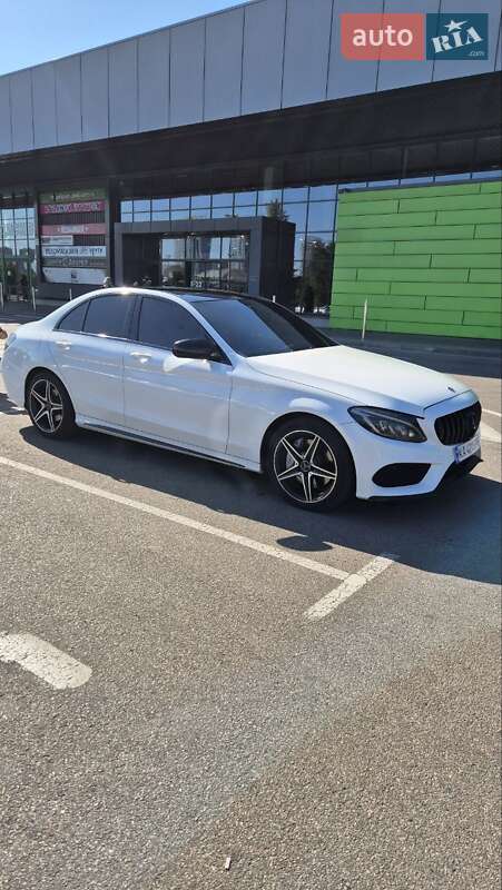Седан Mercedes-Benz C-Class 2015 в Киеве