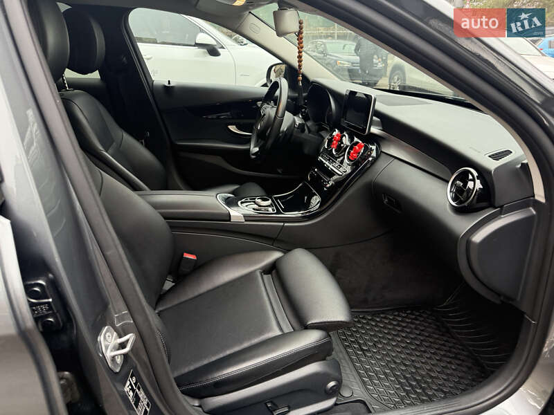 Седан Mercedes-Benz C-Class 2017 в Києві фото 13 Седан Mercedes-Benz C-Class 2017 в Києві