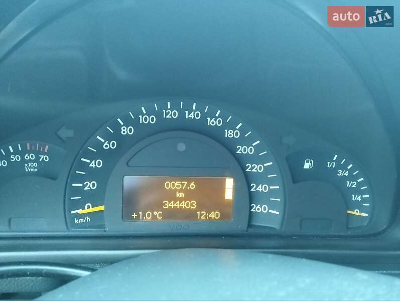 Седан Mercedes-Benz C-Class 2001 в Бердичеві