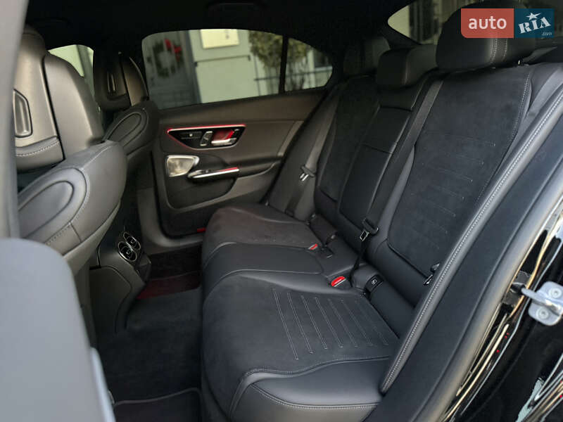 Седан Mercedes-Benz C-Class 2024 в Одесі