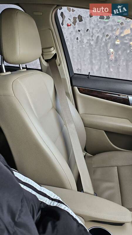 Седан Mercedes-Benz C-Class 2013 в Кривому Розі
