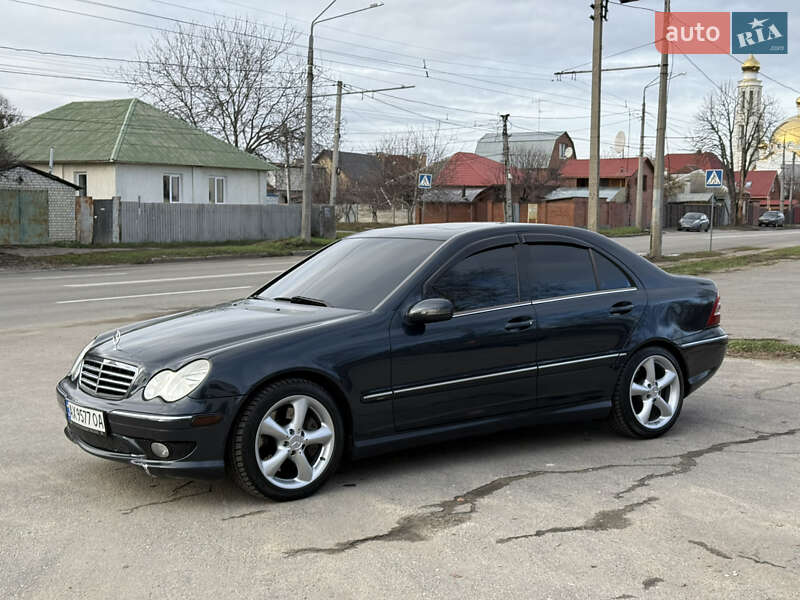 Седан Mercedes-Benz C-Class 2005 в Харкові