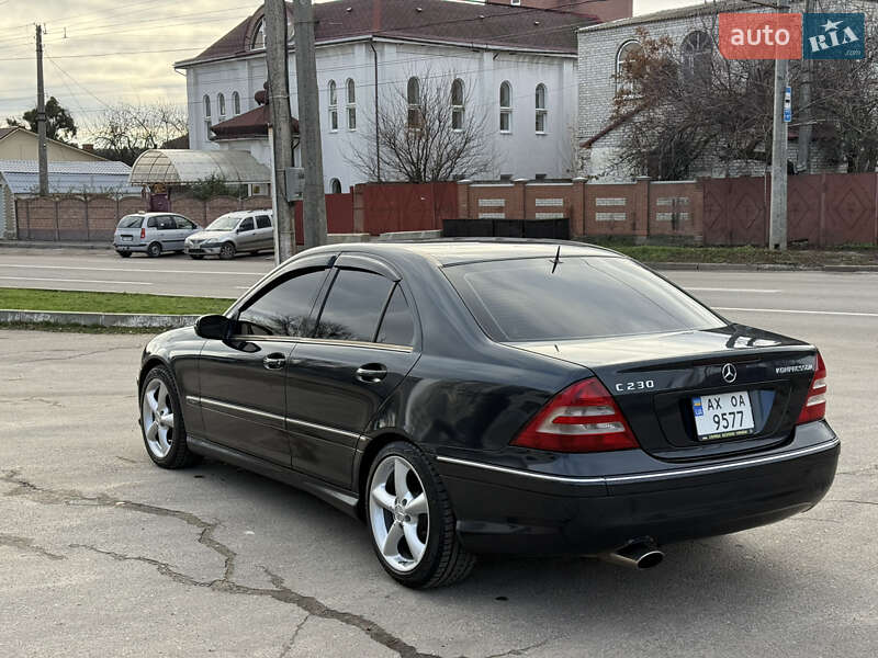 Седан Mercedes-Benz C-Class 2005 в Харкові