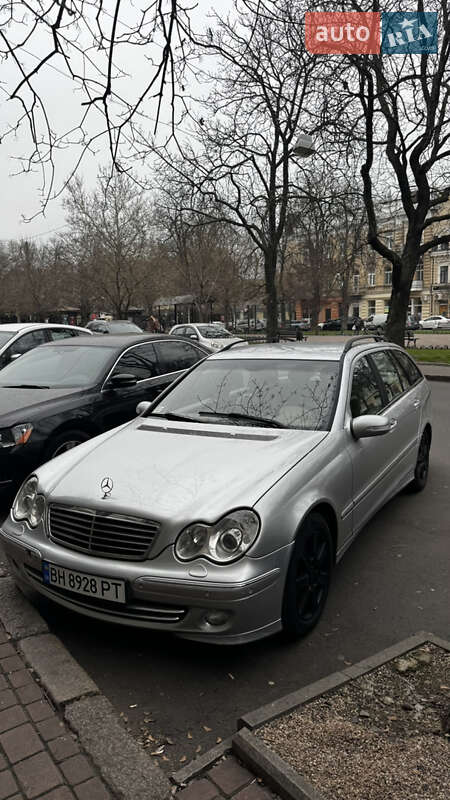 Універсал Mercedes-Benz C-Class 2004 в Одесі