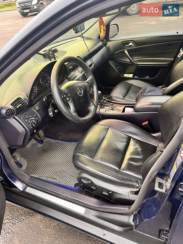 Седан Mercedes-Benz C-Class 2005 в Ровно фото 7 Седан Mercedes-Benz C-Class 2005 в Ровно