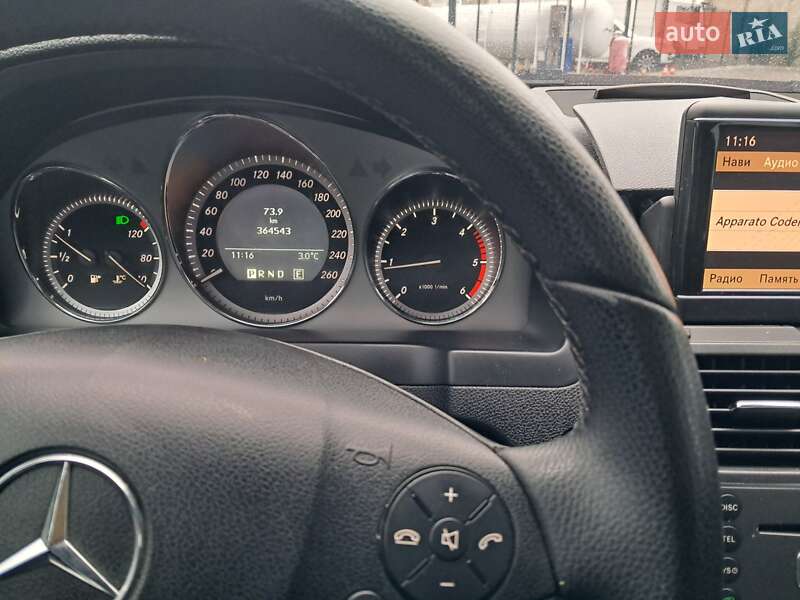 Універсал Mercedes-Benz C-Class 2010 в Могилів-Подільському