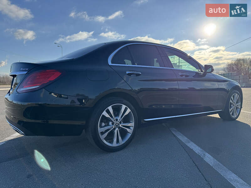 Седан Mercedes-Benz C-Class 2019 в Києві