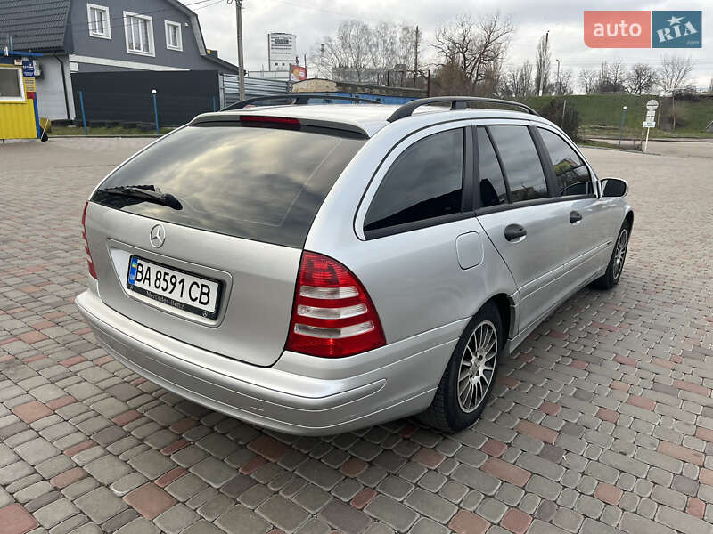 Універсал Mercedes-Benz C-Class 2005 в Кропивницькому