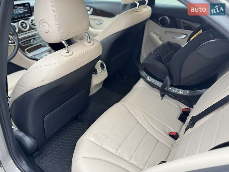 Седан Mercedes-Benz C-Class 2019 в Києві фото 13 Седан Mercedes-Benz C-Class 2019 в Києві