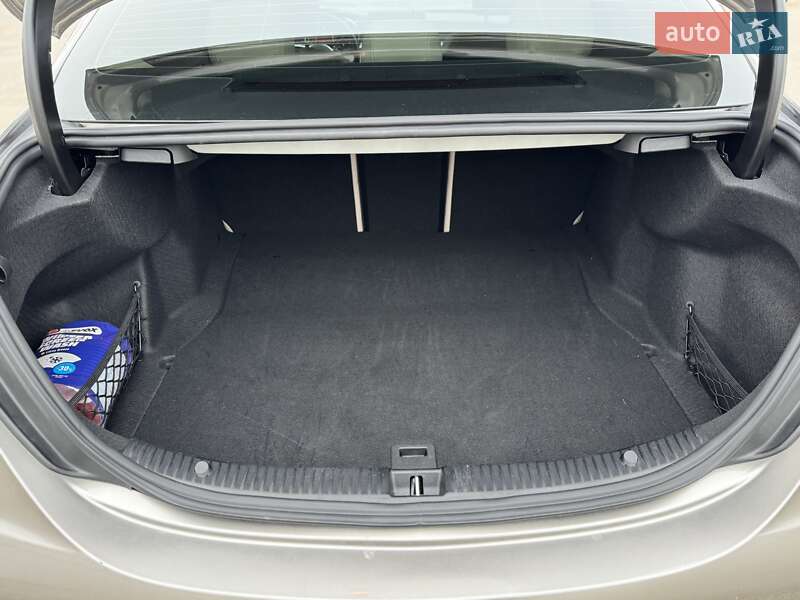 Седан Mercedes-Benz C-Class 2019 в Києві фото 24 Седан Mercedes-Benz C-Class 2019 в Києві