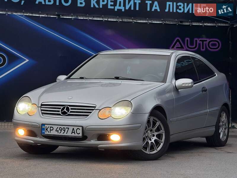 Купе Mercedes-Benz C-Class 2002 в Запоріжжі