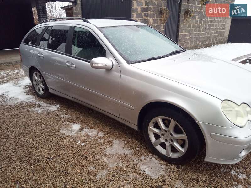 Универсал Mercedes-Benz C-Class 2006 в Ивано-Франковске