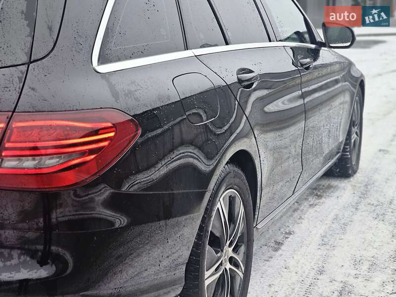 Универсал Mercedes-Benz C-Class 2019 в Львове фото 10 Универсал Mercedes-Benz C-Class 2019 в Львове