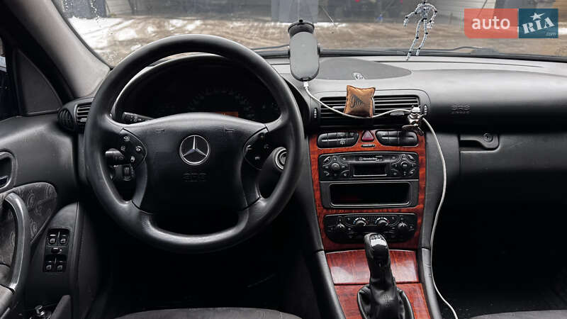 Універсал Mercedes-Benz C-Class 2002 в Теребовлі