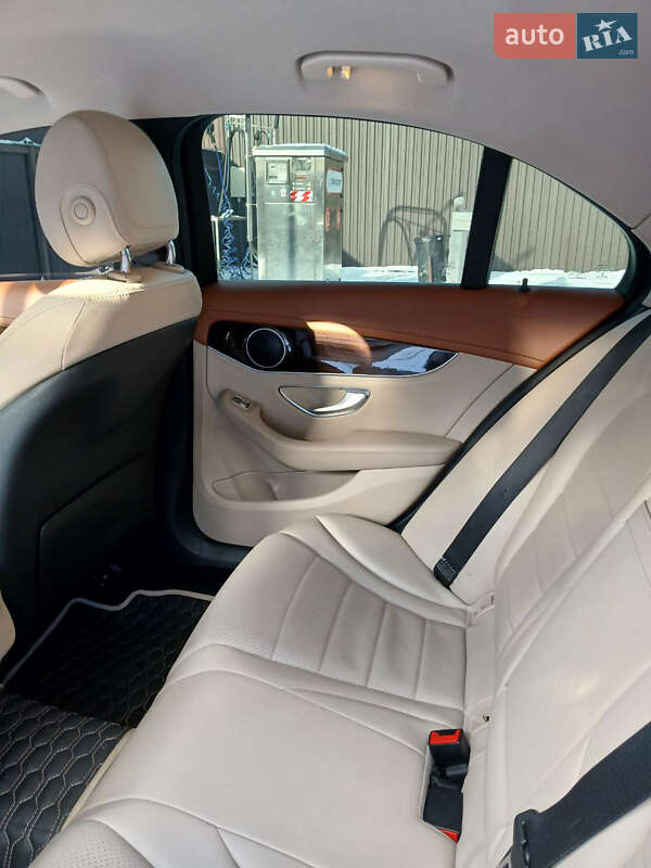 Седан Mercedes-Benz C-Class 2015 в Києві фото 20 Седан Mercedes-Benz C-Class 2015 в Києві