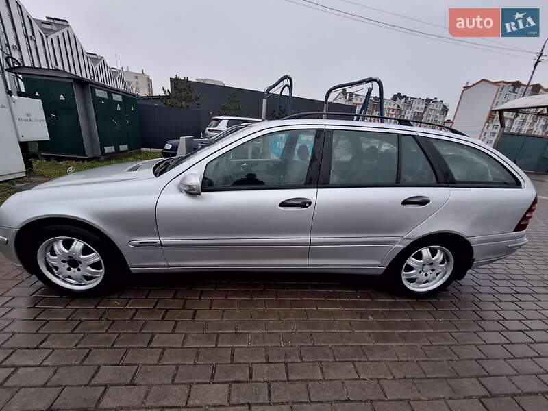 Универсал Mercedes-Benz C-Class 2003 в Киеве