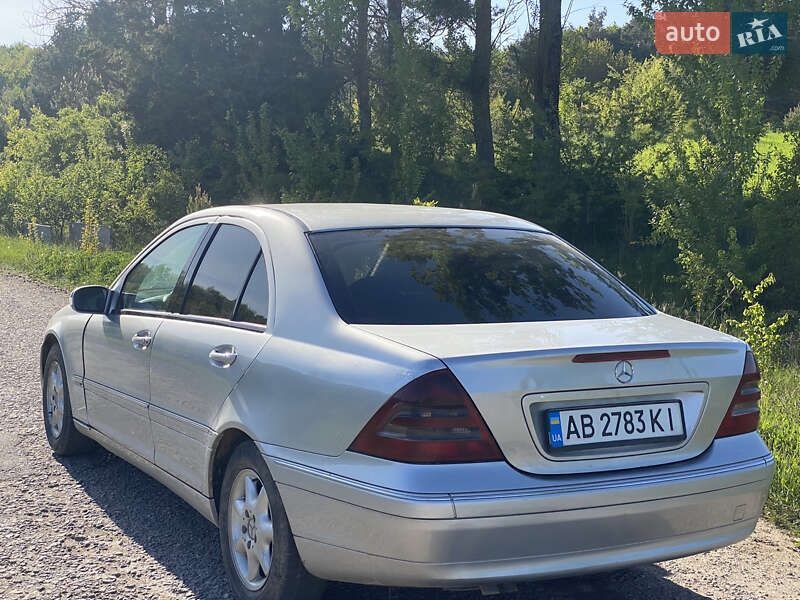 Седан Mercedes-Benz C-Class 2001 в Бару