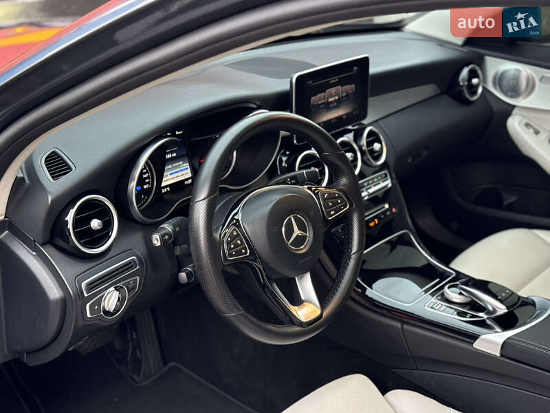 Седан Mercedes-Benz C-Class 2016 в Львове