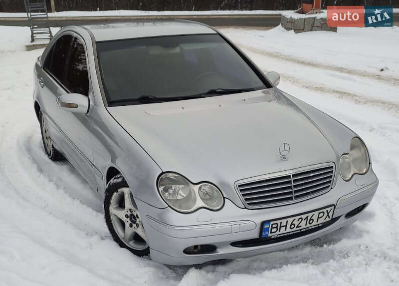 Седан Mercedes-Benz C-Class 2000 в Харкові