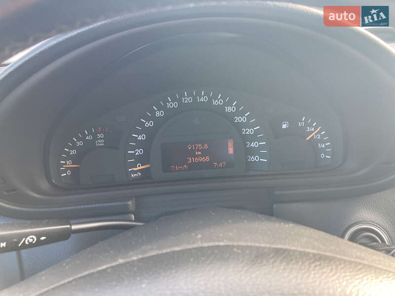 Универсал Mercedes-Benz C-Class 2002 в Луцке