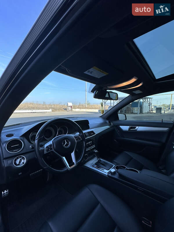 Седан Mercedes-Benz C-Class 2014 в Одесі фото 5 Седан Mercedes-Benz C-Class 2014 в Одесі