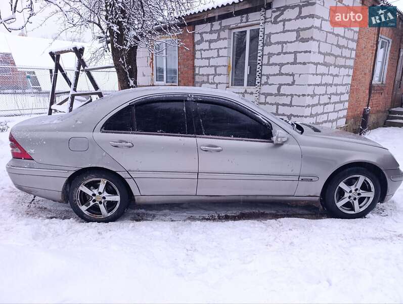 Седан Mercedes-Benz C-Class 2003 в Кодыме фото 11 Седан Mercedes-Benz C-Class 2003 в Кодыме
