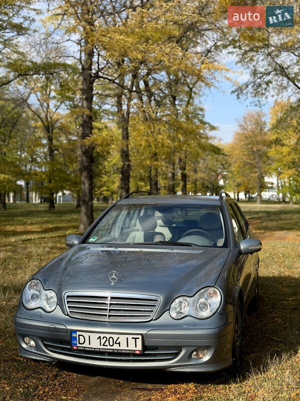 Универсал Mercedes-Benz C-Class 2004 в Измаиле