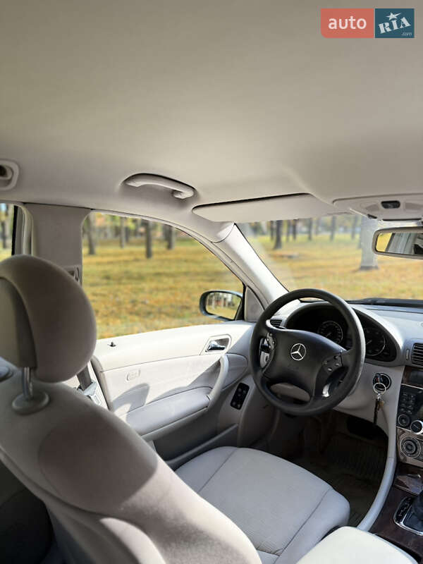 Универсал Mercedes-Benz C-Class 2004 в Измаиле