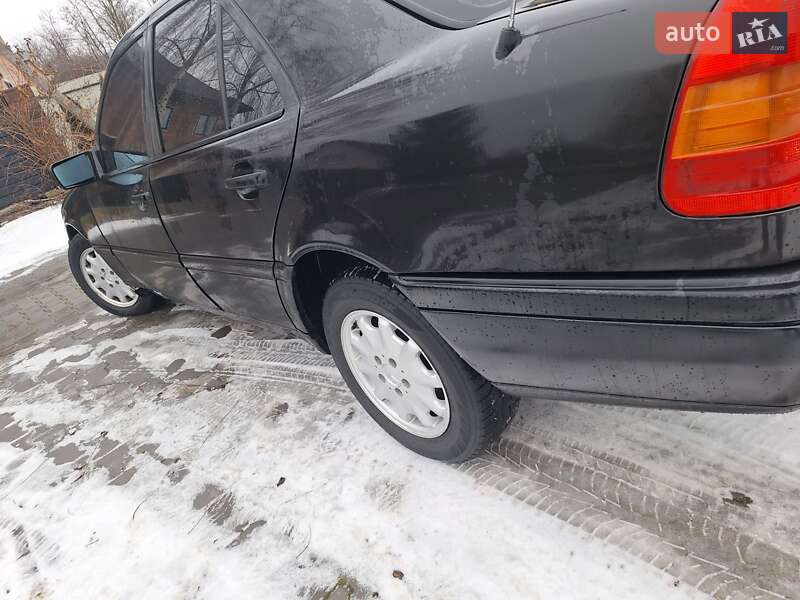Седан Mercedes-Benz C-Class 1994 в Черновцах фото 9 Седан Mercedes-Benz C-Class 1994 в Черновцах