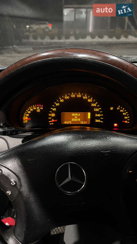 Седан Mercedes-Benz C-Class 2003 в Виннице