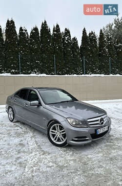 Седан Mercedes-Benz C-Class 2011 в Києві