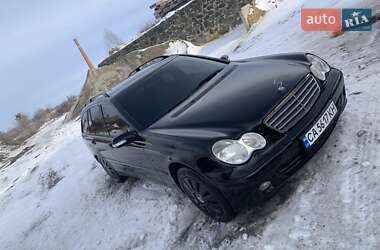 Універсал Mercedes-Benz C-Class 2005 в Шполі