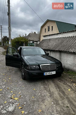 Седан Mercedes-Benz C-Class 1998 в Днепре