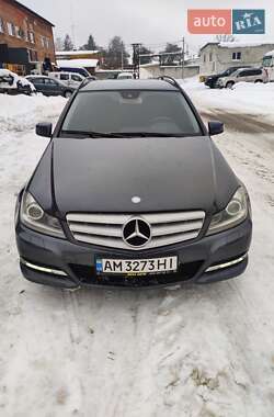 Універсал Mercedes-Benz C-Class 2013 в Львові