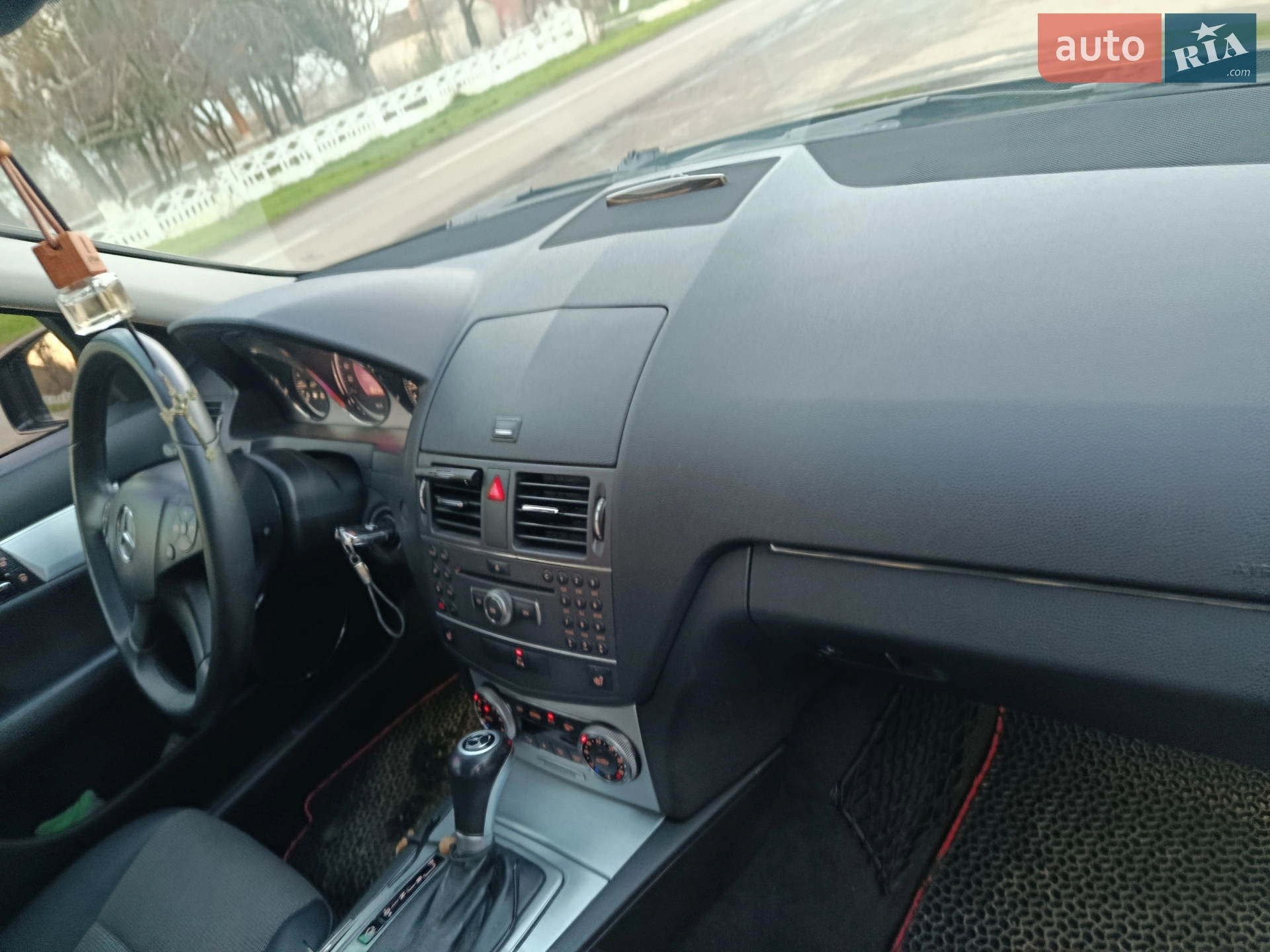 2010 Mercedes-Benz C-klasse - мініатюра 9
